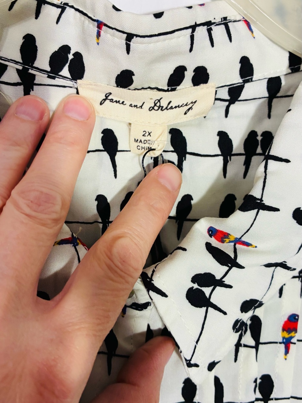 Jane And Delancey Bird on Wire Print Roll Tab Button Front Blouse Ivory Size 2X - Picture 6 of 10